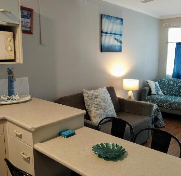فندق على الطريق Bargara Beach Motor Inn Budget Accommodation Pet Friendly On Application
