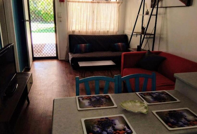 فندق على الطريق Bargara Beach Motor Inn Budget Accommodation Pet Friendly On Application