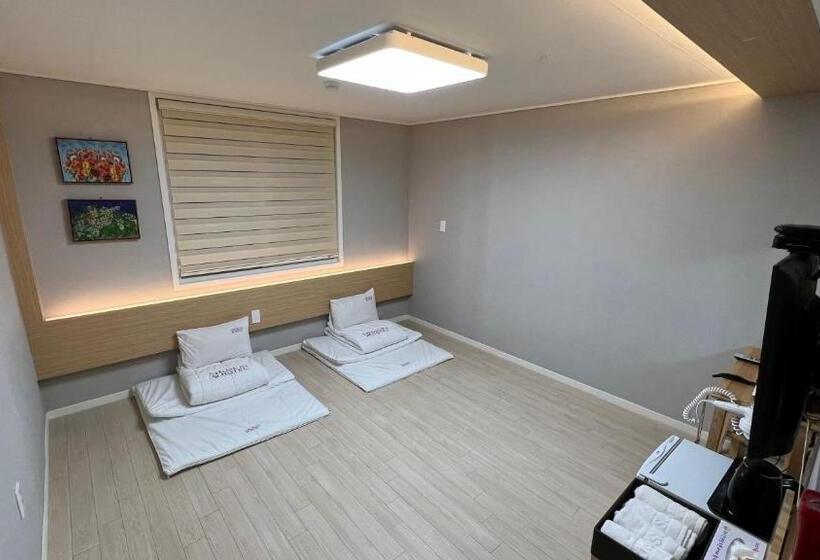 فندق على الطريق Tongyeong  Chosun
