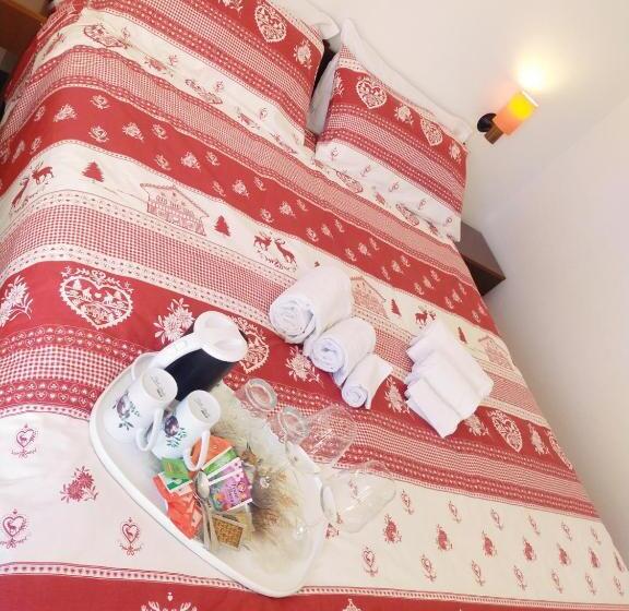 بنسيون Cèsa Cherpei   Dog Friendly