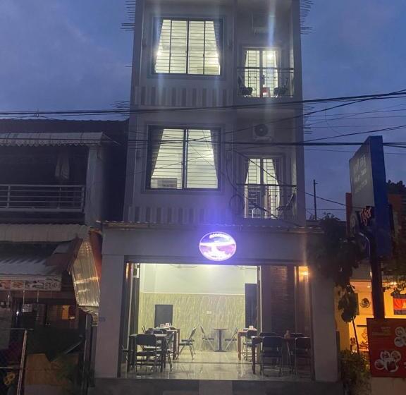 پانسیون Moonshine Guesthouse