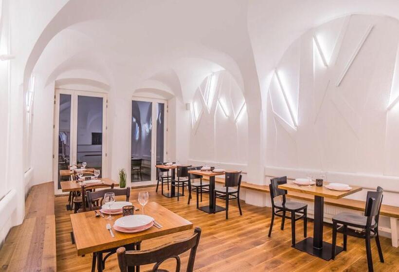 ペンション Penzion A Restaurace 14