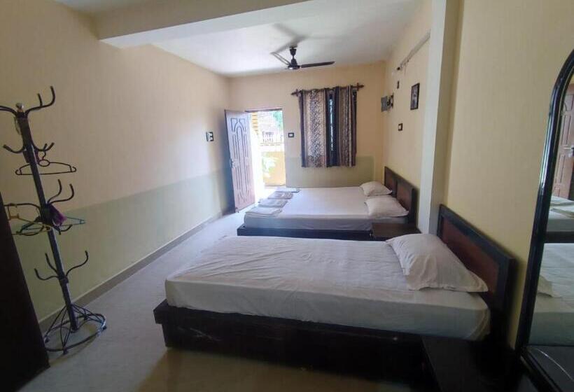 بنسيون Regina Residency Inn