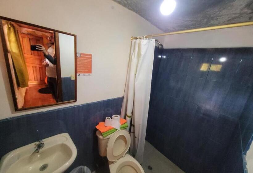 فندق صغير La Minga Hostal