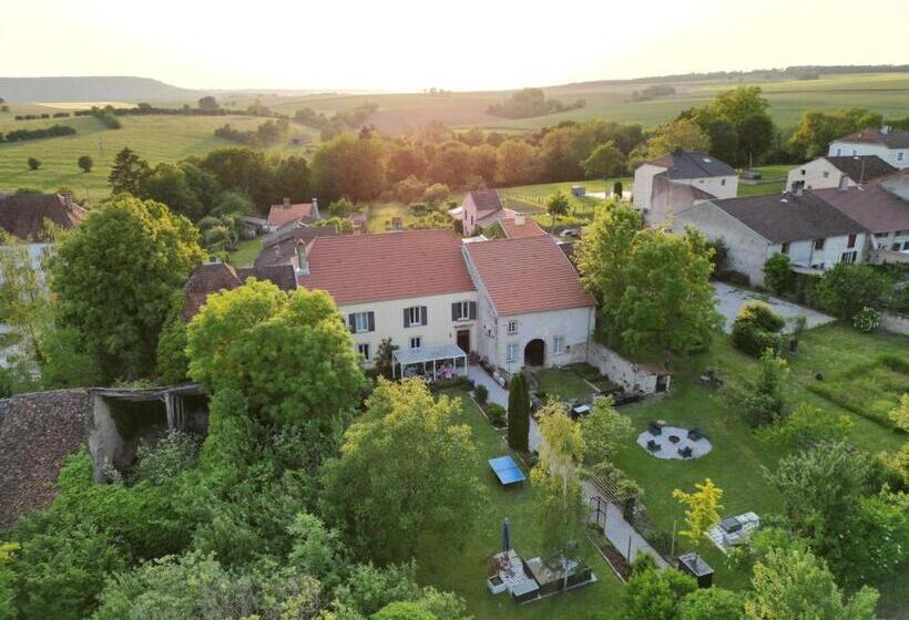 مبيت وإفطار Maison Egalité