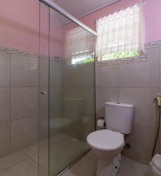 تختخواب و صبحانه Suítes Valdira