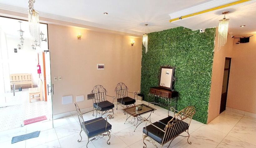 هتل Boutique Vivenzo