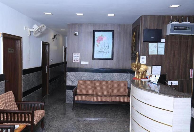 فندق Christian Guest House