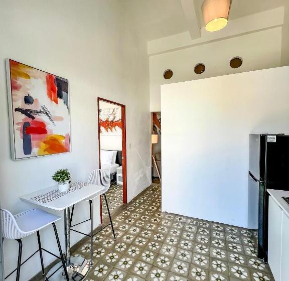 Nando S Place
