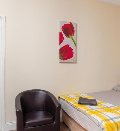 Pensão City Centre Large Luxury Rooms Free Parking