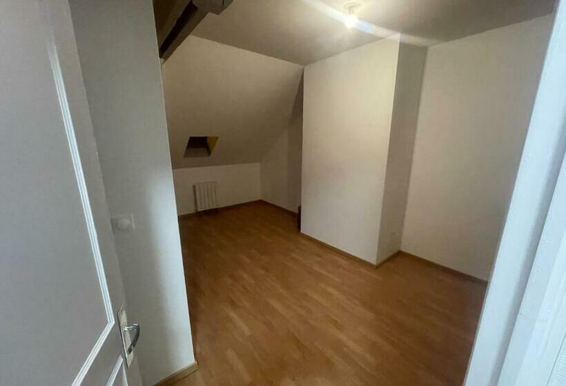 بنسيون Duplex à Noyon