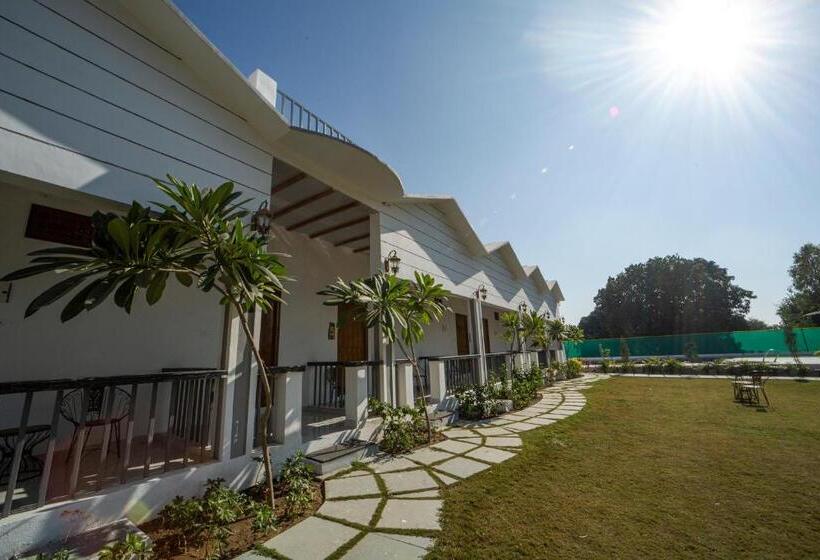 Yellow Tail By Puggles Resorts