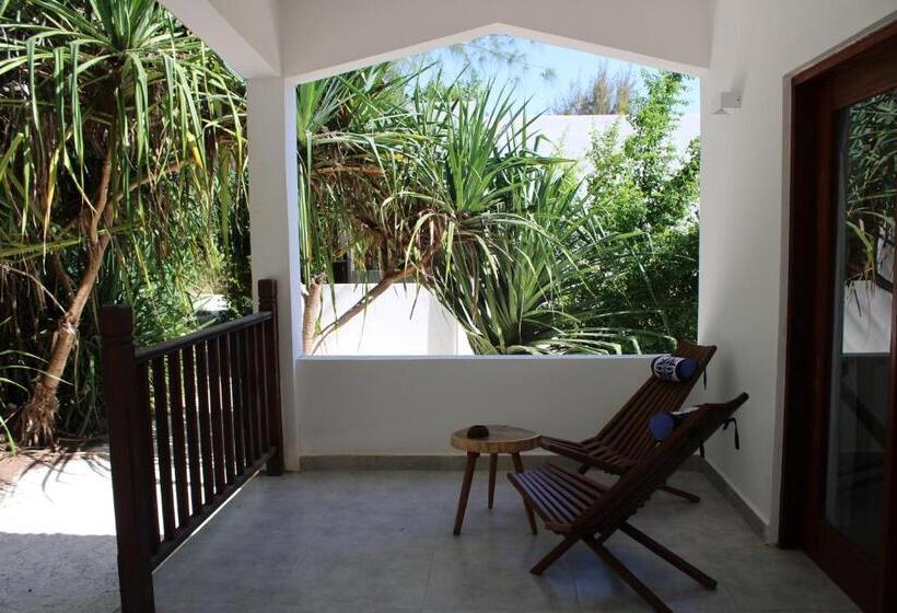 ホテル Kivuli Beach Resort Paje