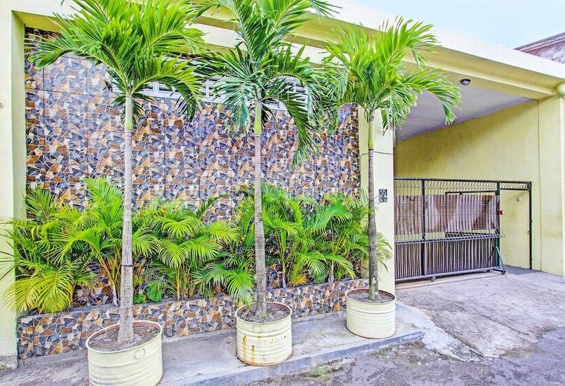 هتل Oyo 91920 Pondok Ku Inn Syariah