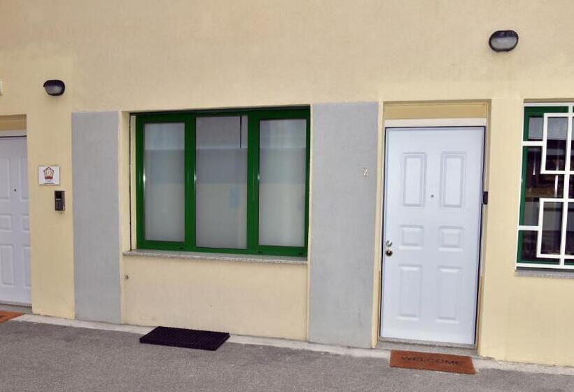 بنسيون A San Lazzaro Rooms