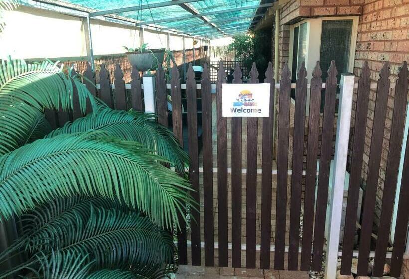 پانسیون Superior Reef To Range