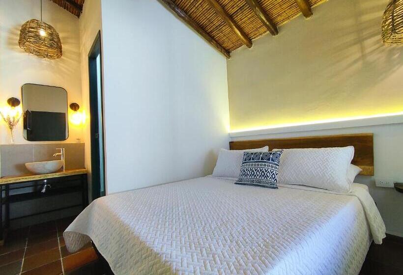 پانسیون Trip Monkey Girón