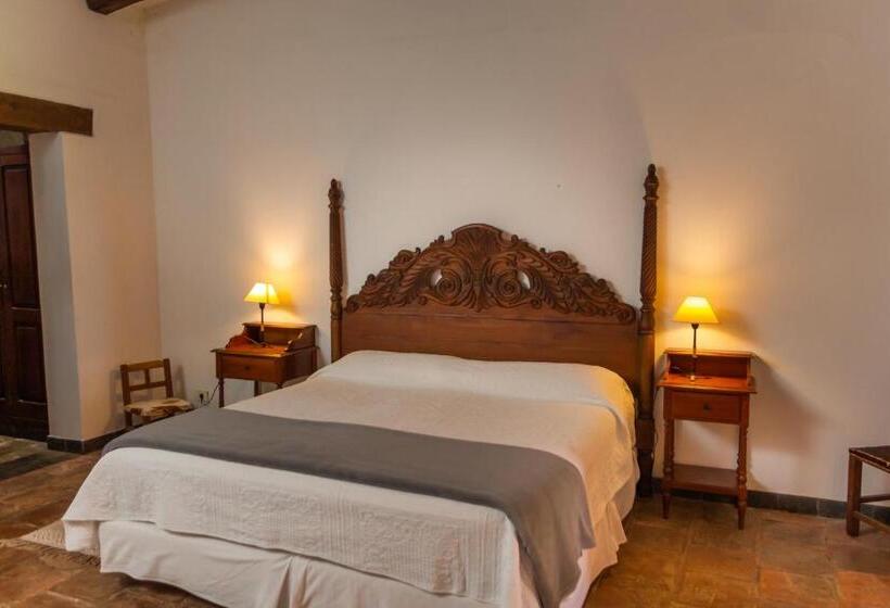 هتل Finca El Recreo