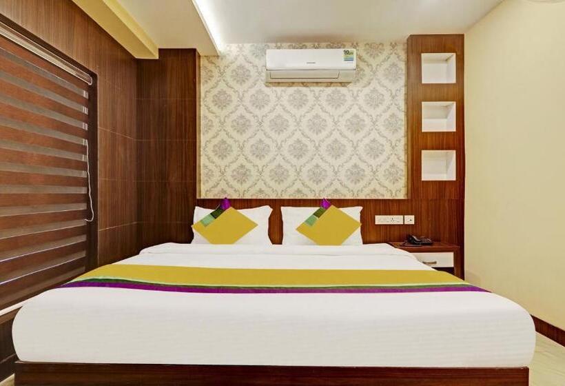 Itsy Hotels Sapphire Residency