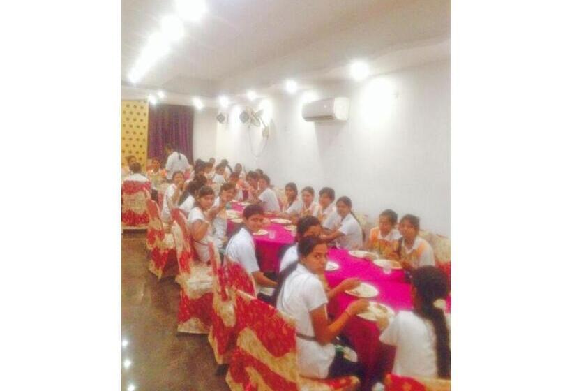 Hotel M.a International, Amritsar