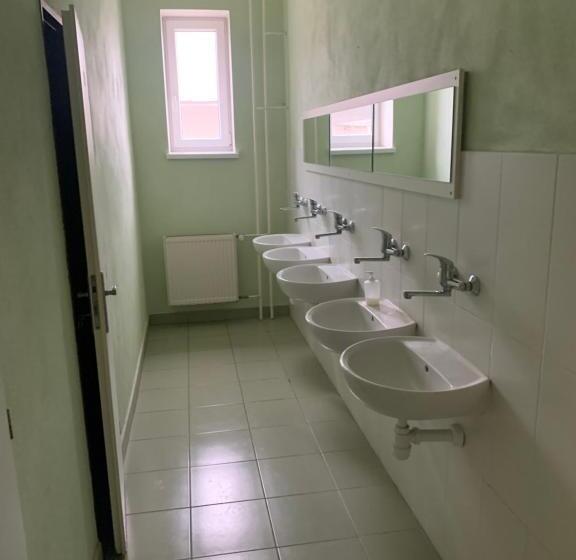 膳宿费 Hostel Sos Moldava
