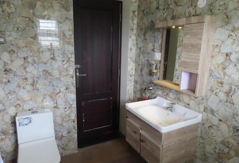 פנסיון Misty Hills Retreat
