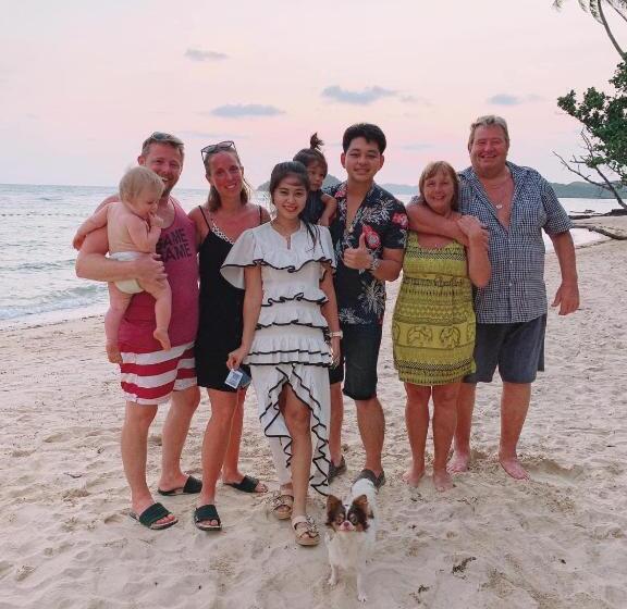 استراحتگاه Kohmak Homehug&beachclub