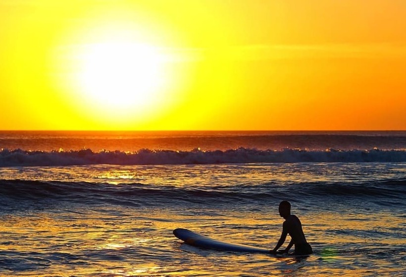 هاستل Roomates Surf Camp Canggu By Ini Vie Hospitality