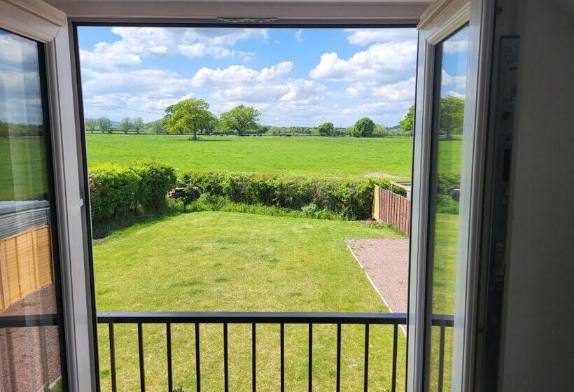 مبيت وإفطار Hillvine