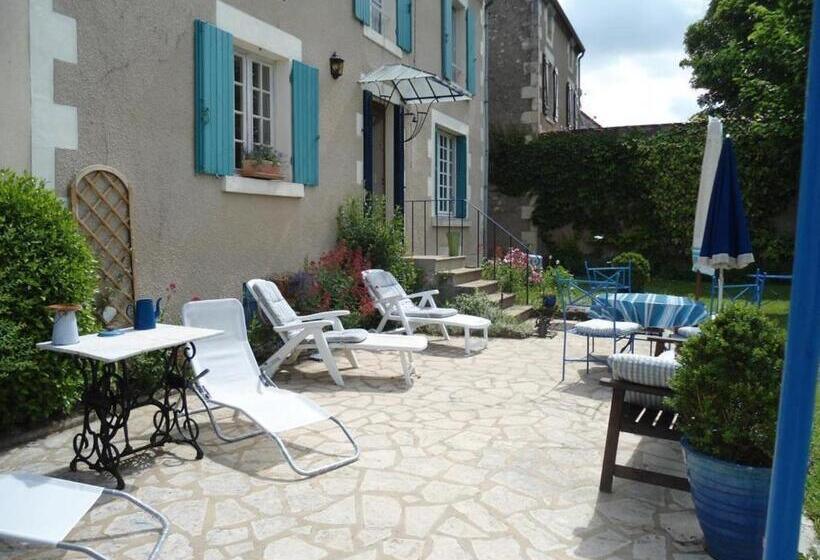 住宿加早餐  La Maison Bleue