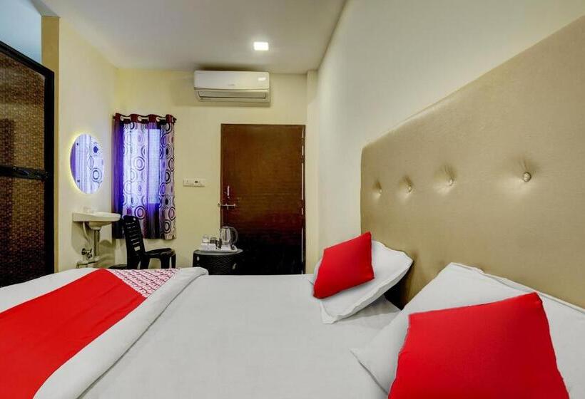 فندق Flagship The Chirag Resort