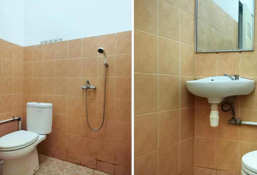 هتل Oyo 91936  Lima Dara