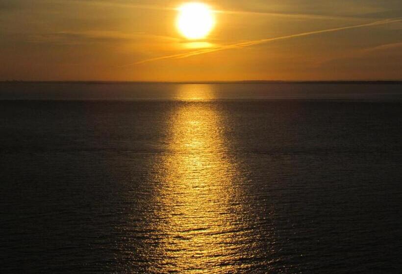 Little Bassett Bed & Breakfast