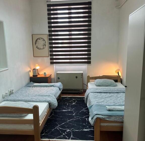 پانسیون Mili Host