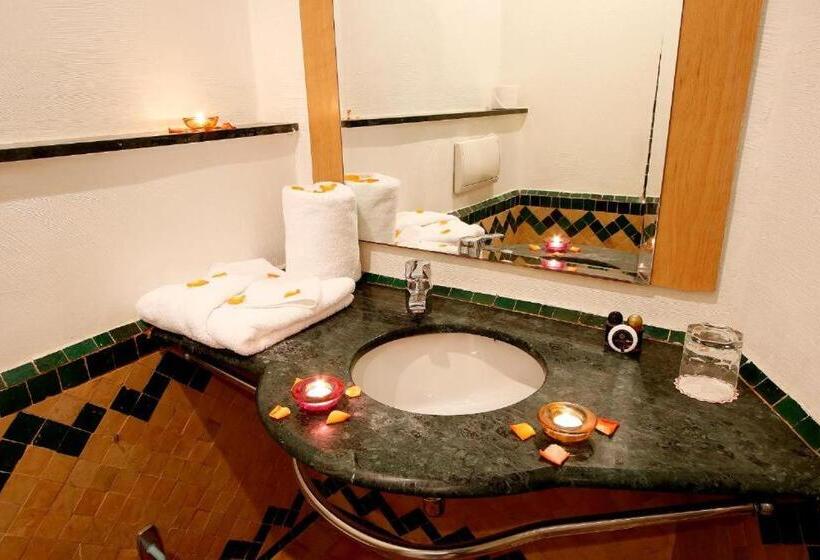 منتجع Hôtel Fnideq Senator