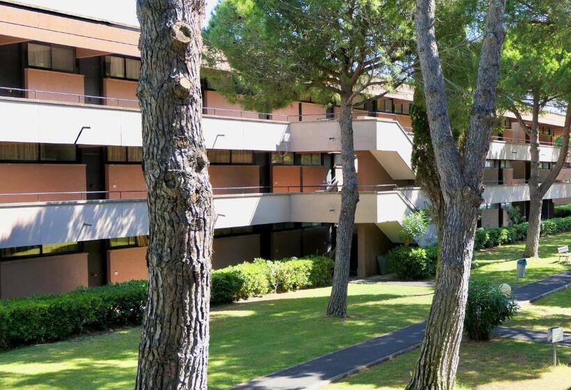 Apartments In Residence With Swimming Pool In Marina Di Bibbona