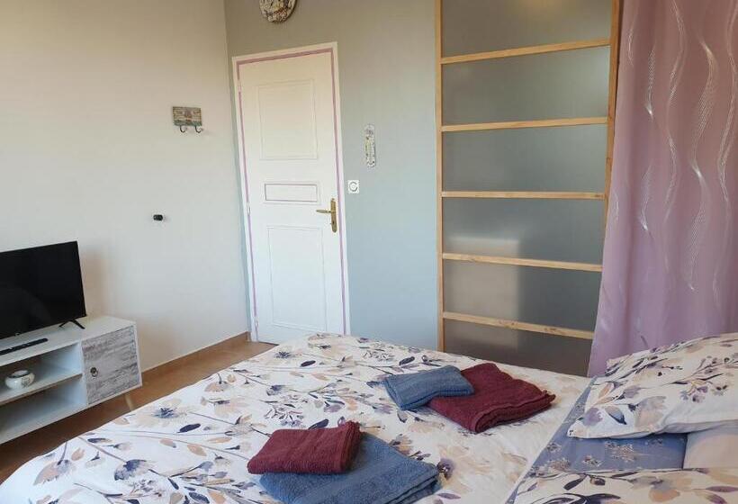 تختخواب و صبحانه Chambres D Hôtes Dans Propriété Rurale