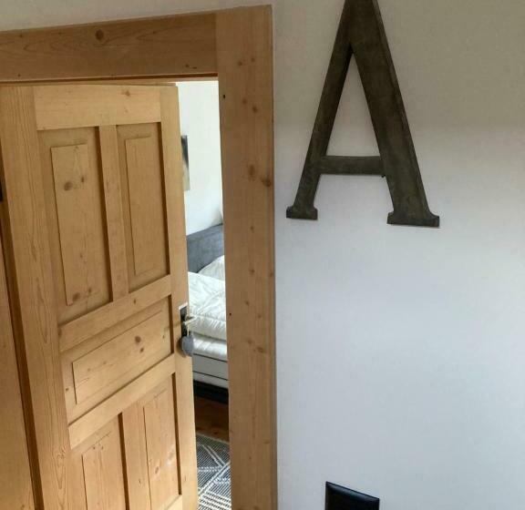 ベッドアンドブレックファースト Paclera79