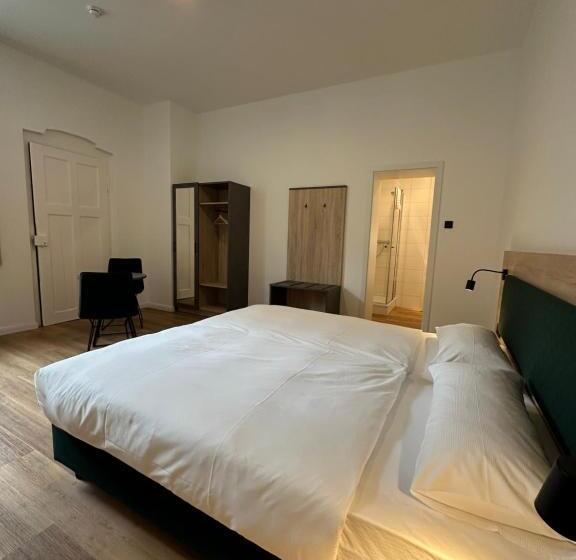 Hopfenhotel Am Adenauerufer