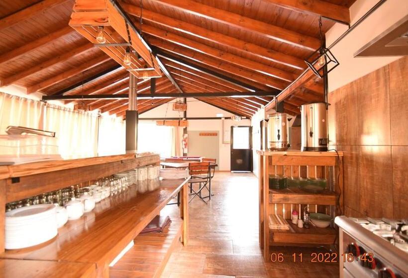 هتل Hosteria Las Cachi Alojamiento