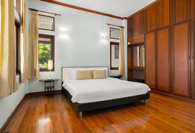 هتل Koh Chang Longstay Resort