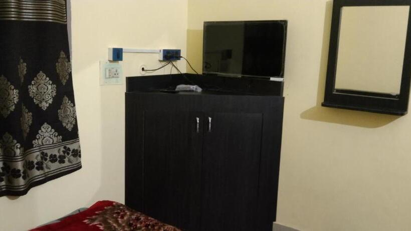 酒店 New Milan Palace, Deoghar