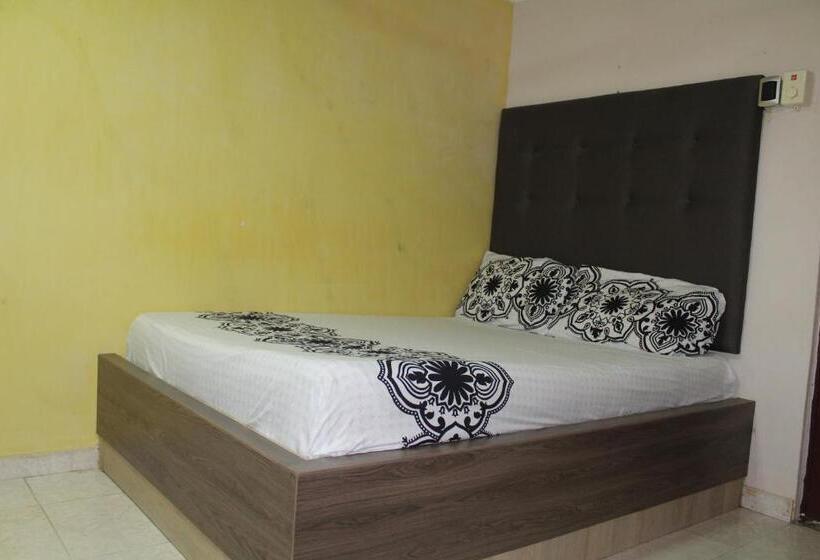 هتل Primavera Riohacha