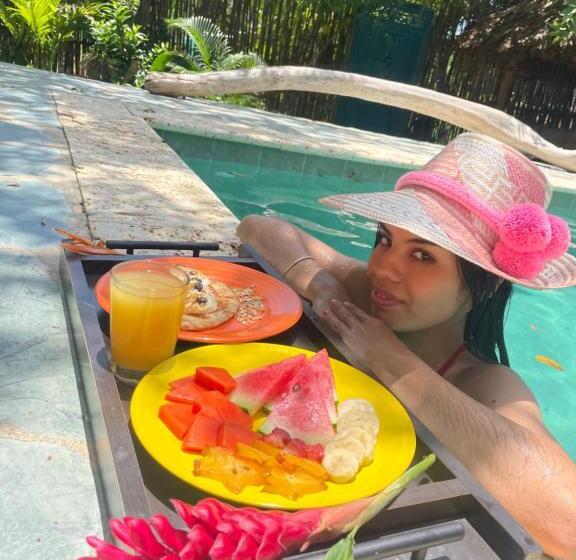 هتل Renasci Palomino