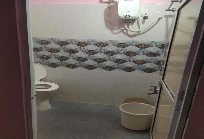 Отель Vrundavan Resort, Narmada