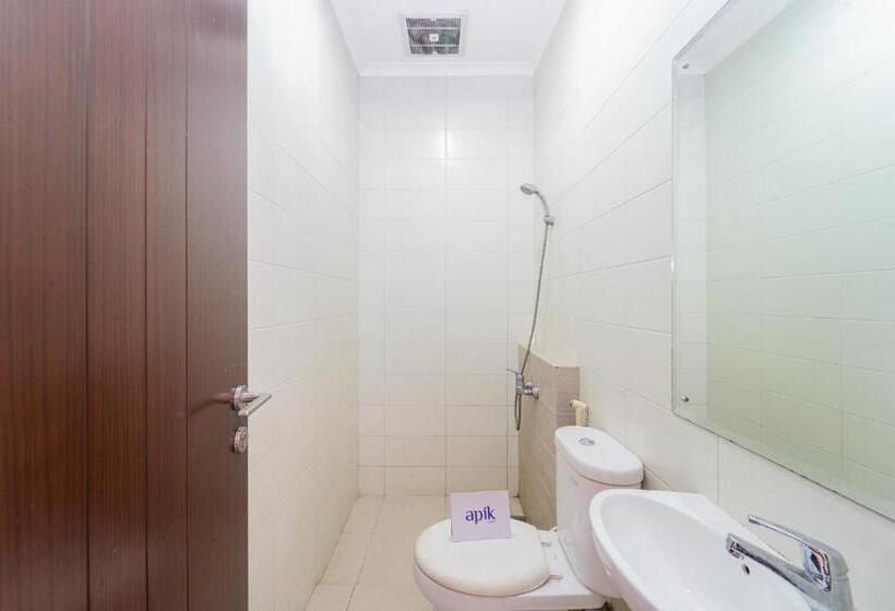 فندق صغير Apik Kamila Bsd
