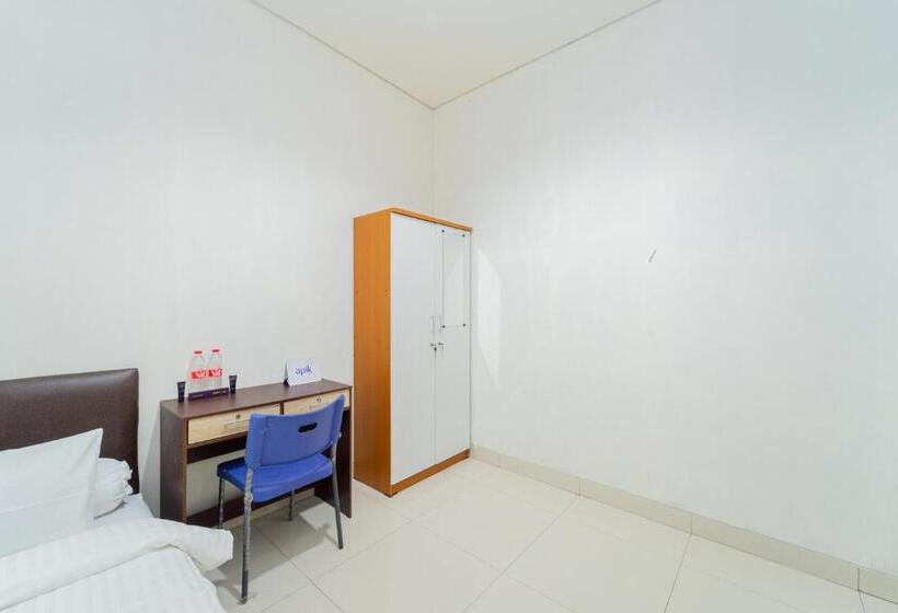 فندق صغير Apik Kamila Bsd