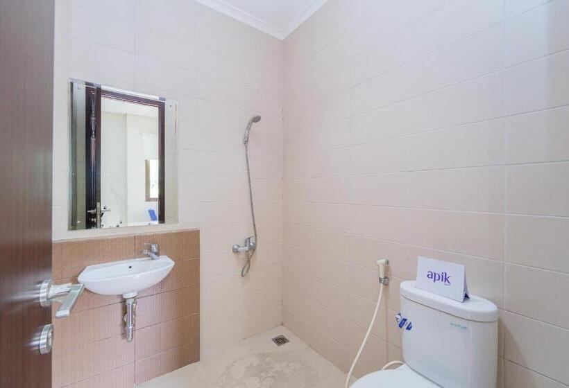 فندق صغير Apik Kamila Bsd