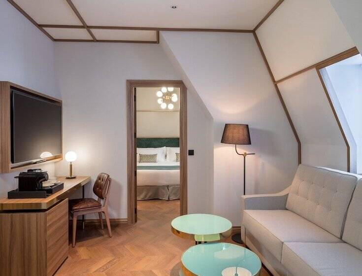 Canfranc Estación, A Royal Hideaway Hotel Gran Lujo