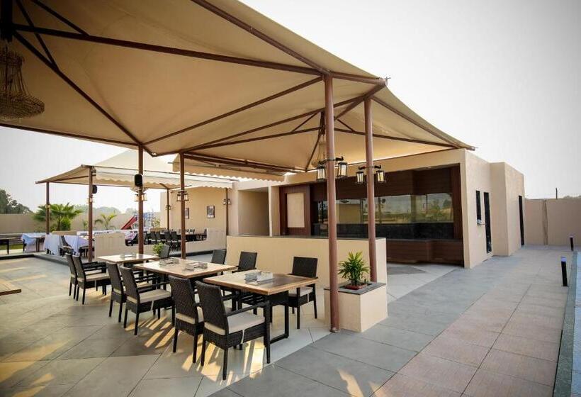 בית מלון כפרי Enrise By Sayaji Rewa